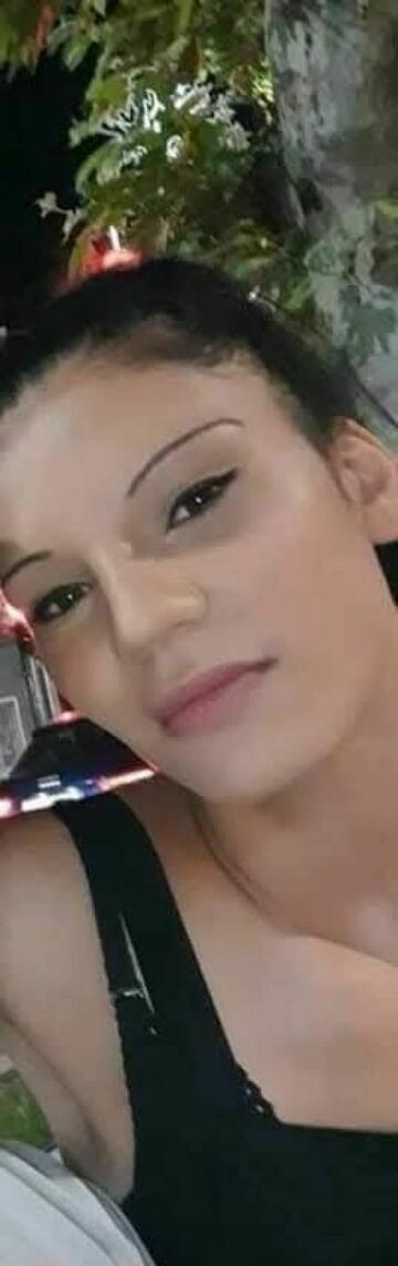 Elena😗😗😗😗