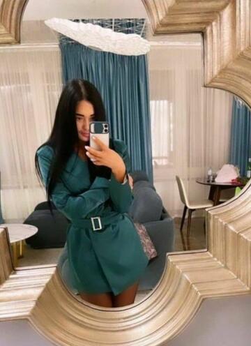 Call me baby😍WhatsApp