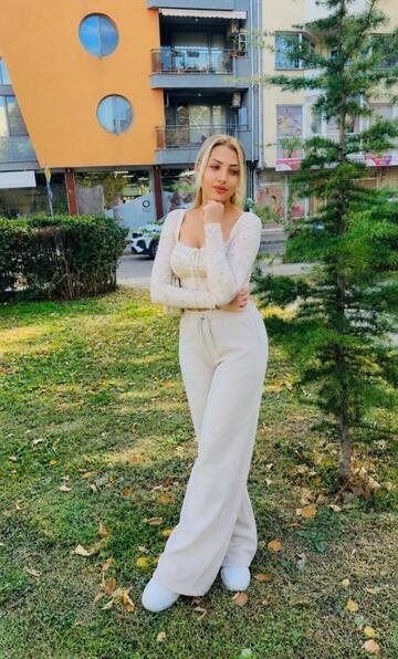 Не е Просто Секс Това е Инвестиция в Хубави Спомени! 💋�