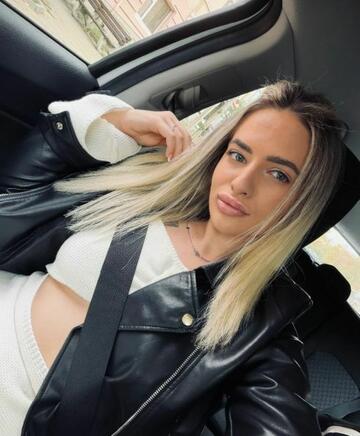 VIP escort WhatsApp